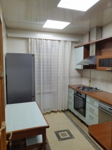 Kirayə (Aylıq) Köhnə Tikili, Binəqədi.r, 7-ci mikrorayon, Dərnəgül.m-7
