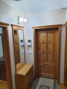 Kirayə (Aylıq) Köhnə Tikili, Binəqədi.r, 7-ci mikrorayon, Dərnəgül.m-11