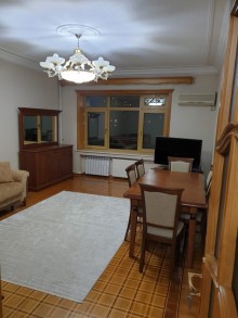 Kirayə (Aylıq) Köhnə Tikili, Binəqədi.r, 7-ci mikrorayon, Dərnəgül.m-14