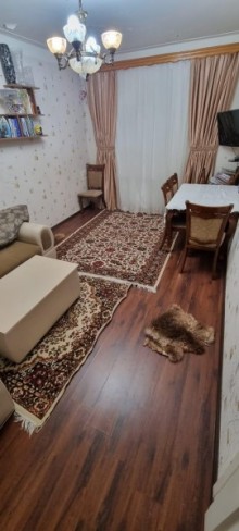 Satılır Köhnə Tikili, Nizami.r, Qara Qarayev.m-9
