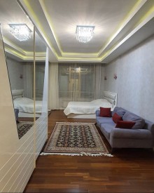 Satılır Yeni Tikili, Yasamal.r, Elmlər Akademiyası.m-1