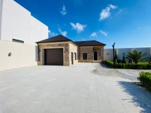 Merdekanda elit erazide lux villa satilir, -4