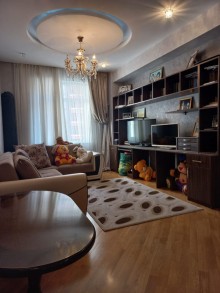 Satılır Yeni Tikili, Səbail.r, Badamdar, İçərişəhər.m-8