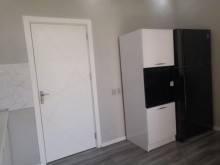 Heydər Əliyev prospektində 6 mərtəbəli yeni tikili evde 3 otaq menzil, -13
