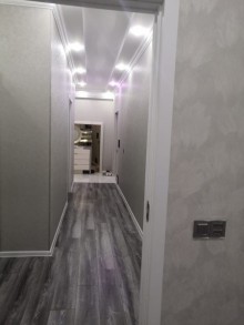 Heydər Əliyev prospektində 6 mərtəbəli yeni tikili evde 3 otaq menzil, -18