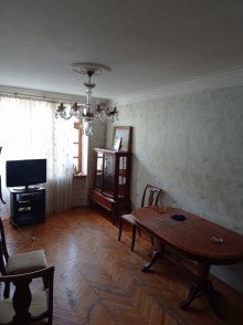 Kirayə (Aylıq) Köhnə Tikili, Binəqədi.r, 7-ci mikrorayon, Azadlıq.m-1