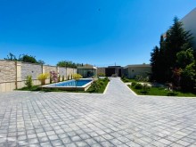 Merdekan Suvelan arasinda merkezi yerde bag evi, -6