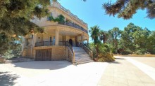 Novxanıda geniş yaşıllıq zonası olan hovuzlu villa satılır, -2