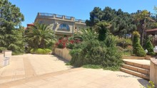Novxanıda geniş yaşıllıq zonası olan hovuzlu villa satılır, -8