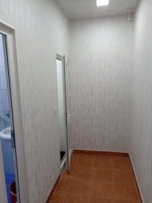 Satılır Köhnə Tikili, Binəqədi.r, 7-ci mikrorayon, Dərnəgül.m-6
