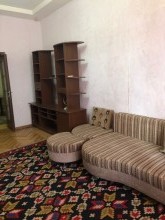 Satılır Köhnə Tikili, Nəsimi.r, 28 May.m-7