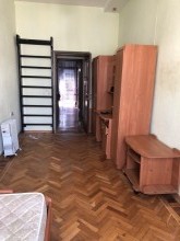 Satılır Köhnə Tikili, Nəsimi.r, 28 May.m-10