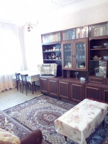 Satılır Köhnə Tikili, Xətai.r-15