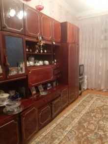 3 otaqli kohne tikili ev satisi Badamdar q, -3