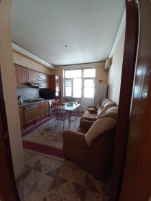 Satılır Yeni Tikili, Yasamal.r, Nizami.m-8