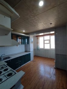 Satılır Köhnə Tikili, Xətai.r, Əhmədli, Əhmədli.m-11