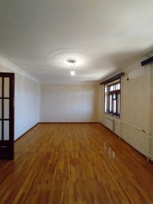 Satılır Köhnə Tikili, Xətai.r, Əhmədli, Əhmədli.m-18