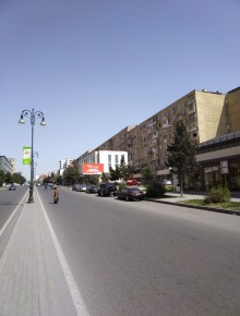 Satılır Köhnə Tikili, Xətai.r, H.Aslanov, Həzi Aslanov.m-7
