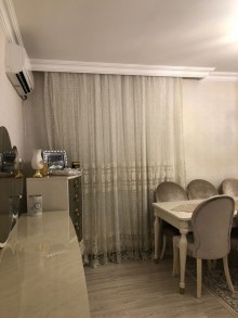 Satılır Köhnə Tikili, Nizami.r-3