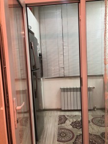 Satılır Köhnə Tikili, Nizami.r-9