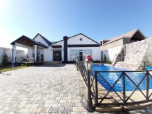 Villa suvalan. Şüvəlanda qəsəbəsində, 1 mərtəbəli, ümumi tikili sahəsi 200 kv-m, -6