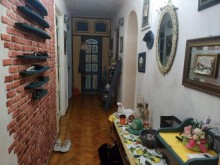 Satılır Köhnə Tikili, Səbail.r, 20-ci sahə-11