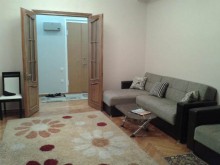 Kirayə (Aylıq) Köhnə Tikili, Səbail.r, İçərişəhər.m-2