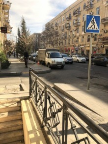 Satılır Obyekt, Səbail.r-2