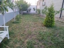 Mərdəkanda 3 mərtəbəli həyət evi satılır Bravoya 7 dəqiqə maşınla yolu var, -7