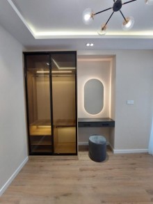 Satılır Yeni Tikili, Xətai.r-9