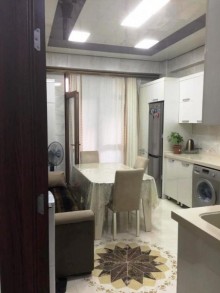 Kirayə (Aylıq) Yeni Tikili, Yasamal.r, Elmlər Akademiyası.m-5
