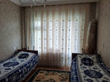 Satılır Köhnə Tikili, Xətai.r-6