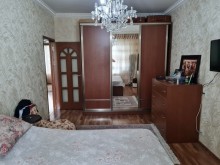 Satılır Köhnə Tikili, Xətai.r-8