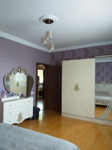 ramanida heyet evi satilir 64.000 azn, -15