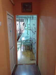 Satılır Köhnə Tikili, Xətai.r-13