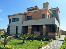 denizin yaninda, 3 mərtəbəli, bahalı mebellərlə tam təmin olunmuş villa, -1