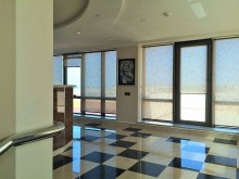 denizin yaninda, 3 mərtəbəli, bahalı mebellərlə tam təmin olunmuş villa, -8