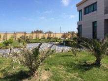 denizin yaninda, 3 mərtəbəli, bahalı mebellərlə tam təmin olunmuş villa, -11