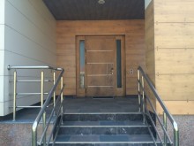 denizin yaninda, 3 mərtəbəli, bahalı mebellərlə tam təmin olunmuş villa, -18