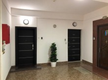 Satılır Yeni Tikili, Nərimanov.r-11