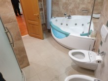 Satılır Yeni Tikili, Yasamal.r, Elmlər Akademiyası.m-18