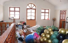 Badamdar 1-ci massivdə 5 sot torpaq sahəsinin içində tikilmiş 2 mərtəbəli, 7 otaqlı villa, -15