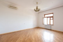 Kirayə (Aylıq) Villa, Səbail.r, Badamdar-13