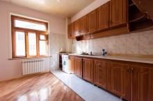 Kirayə (Aylıq) Villa, Səbail.r, Badamdar-19
