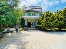 Suvelanda   15 sot torpaq sahesinde 2 mertebeli villa satilir, -1