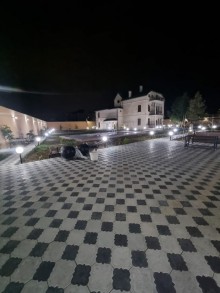 Gülçülük savxozunda 26 sot torpaq sahesinde insa edilmis 2 mertebe + mansarli villa, -4