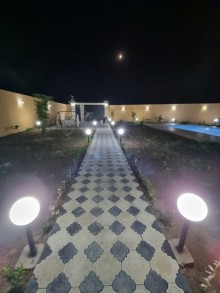 Gülçülük savxozunda 26 sot torpaq sahesinde insa edilmis 2 mertebe + mansarli villa, -5