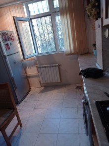 Kirayə (Aylıq) Köhnə Tikili, Binəqədi.r, 8-ci mikrorayon, Azadlıq.m-11
