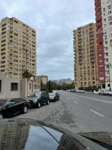 Satılır Yeni Tikili, Nərimanov.r-15