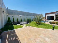 Panoramalı pəncərələri ilə gözoxşayan villa , -2